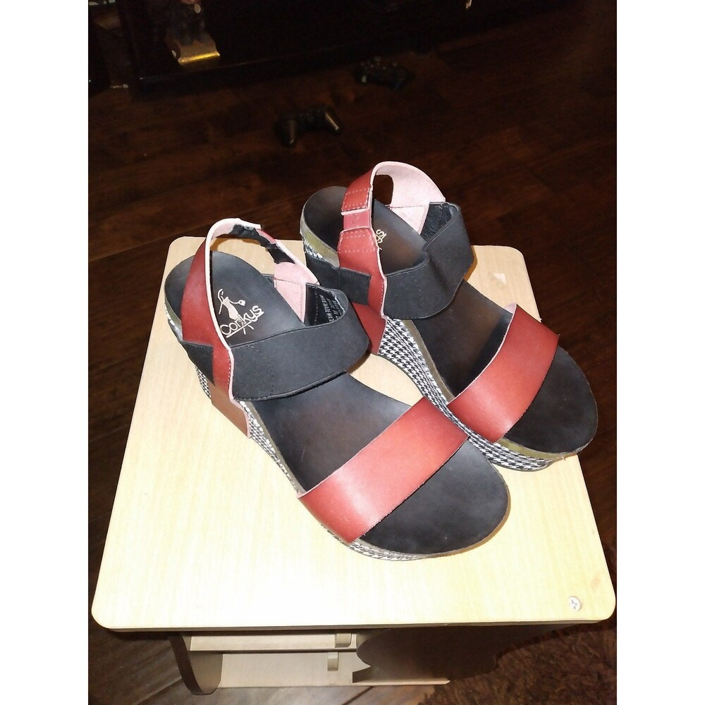 Corkys Wedge Sandals Platform Houndstooth Accents‎ Red Black Size 6